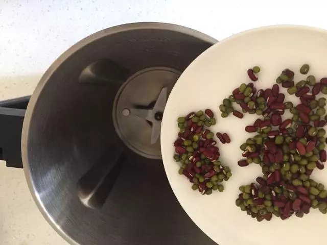 這樣喝豆漿,比燕窩更養人,女人千萬別錯過!