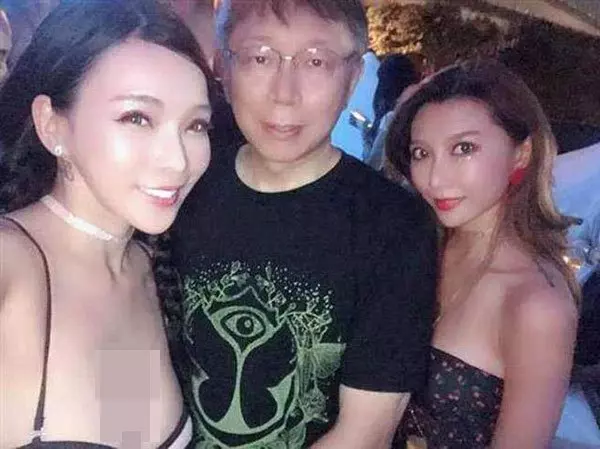 台北市長柯文哲豁出去 半夜還在電音趴玩