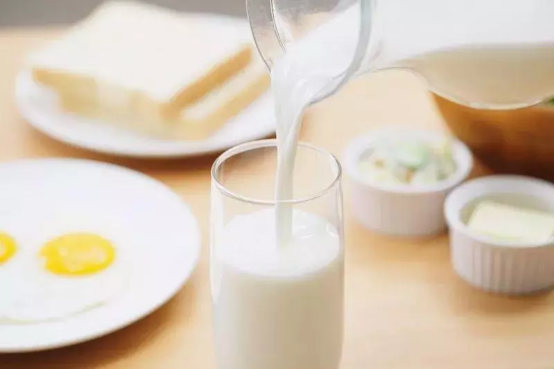 這4種東西不能和牛奶同時吃?只有一個是真的!