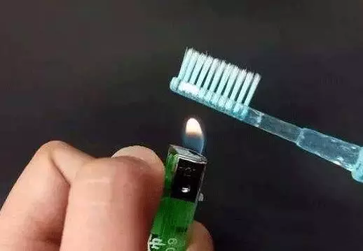 舊牙刷別再扔了,用打火機輕輕燒一下就值錢了!功能太強大了!