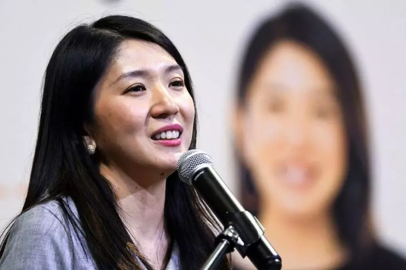 【35歲依然單身!】大馬最美部長楊美盈公開擇偶條件!沒想到她的Ex男友竟然是...