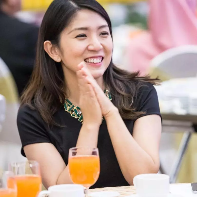 【35歲依然單身!】大馬最美部長楊美盈公開擇偶條件!沒想到她的Ex男友竟然是...