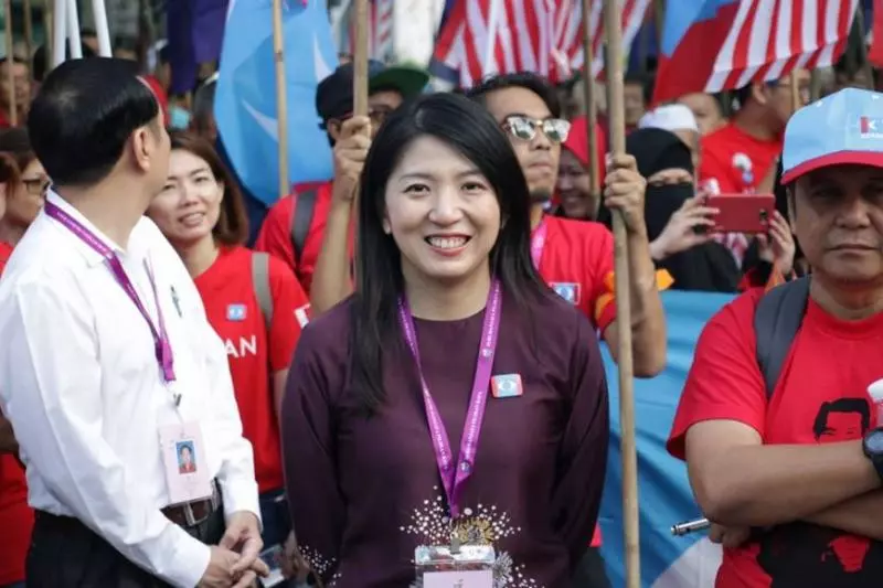 【35歲依然單身!】大馬最美部長楊美盈公開擇偶條件!沒想到她的Ex男友竟然是...