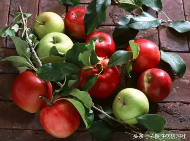 一個蘋果:3種「明星成分」讓醫生都讚嘆不已!
