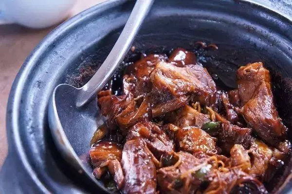 千萬不要在晚上吃這6種食物,不僅會胖還會生病!