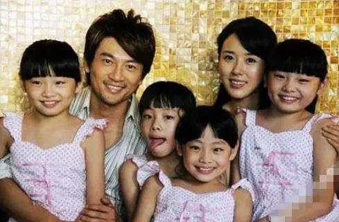 43歲蘇有朋小5歲女友近照曝光,難怪看不上林心如!原來隱婚14年的女朋友大有來頭?