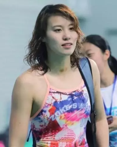 【洪荒少女變仙女了!】傅園慧透露"偷偷變美"小秘密!網友大呼:簡直就是劉詩詩雙胞胎!