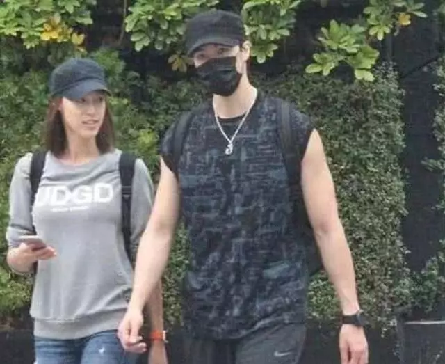 錦榮和新模特女友愛得火熱,前女友蔡依林自曝要找老公了!