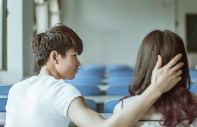 我懷孕九月請婆婆幫我做飯,她說長手幹嘛的,她生病我回她5個字