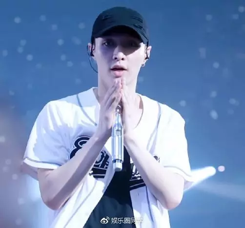 愛麗眼中的EXO,五個詞概括:寵粉、團結、努力、信任、約定!