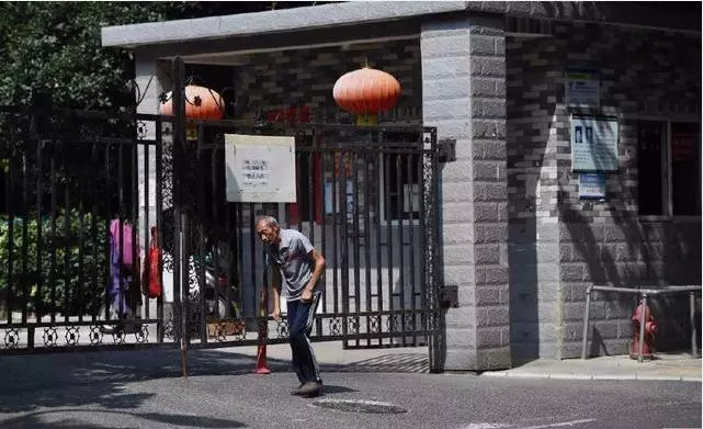 六天時間,兩位父親殺死親生女兒,離奇案件背後滿是心酸和無奈