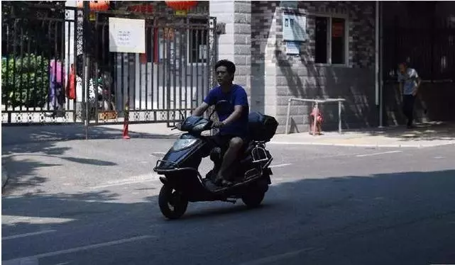 六天時間,兩位父親殺死親生女兒,離奇案件背後滿是心酸和無奈