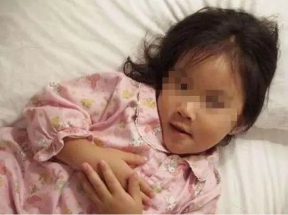 6歲女童被父親活活打死,多次求饒依然不止,最後不治而亡