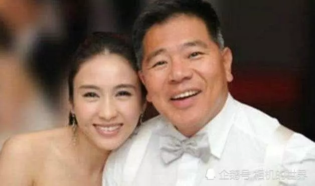 TVB當家花旦睡垃圾堆,美得讓張柏芝佩服,和殘疾富豪老公很幸福