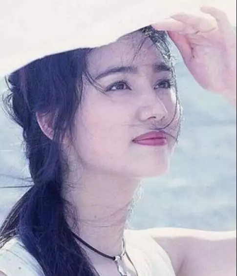 惹李嘉欣嫉妒,劉鑾雄都得不到,低調嫁內地演員,老公要火了!