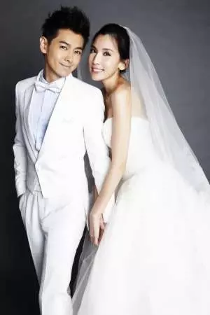 林志穎辣妻大方秀凸肚 甜笑「謝謝大家的祝福」