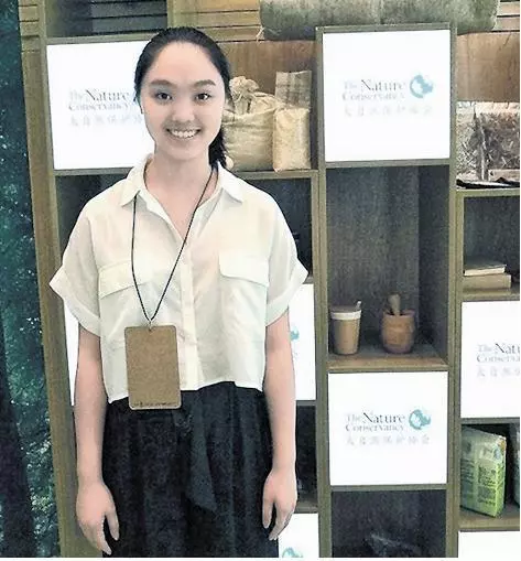 李連杰4個女兒近照曝光,大女兒顏值最高,三女兒卻被他寵上天