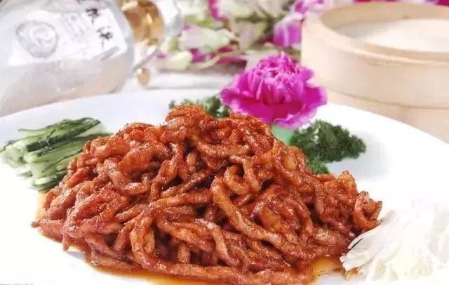 菜譜20道:咕嚕肉、三杯雞、水晶鹽焗雞、蒜泥白肉、蔥油多寶魚