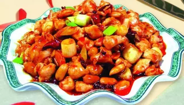 菜譜20道:咕嚕肉、三杯雞、水晶鹽焗雞、蒜泥白肉、蔥油多寶魚