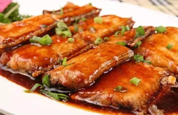 菜譜20道:咕嚕肉、三杯雞、水晶鹽焗雞、蒜泥白肉、蔥油多寶魚