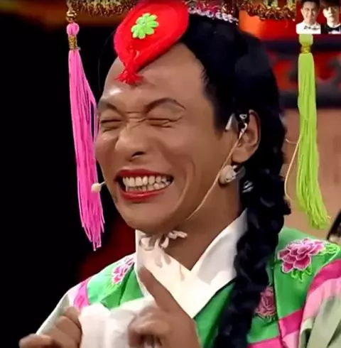 【不化妝也不修圖這麼自信!】劉嘉玲發了一張素顏照,網友卻發現她除了眉毛很淡之外,還沒有眼睫毛!