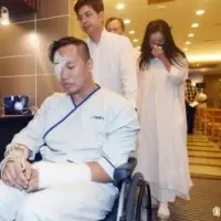 充氣溜滑梯意外塌陷! 馬英九一度受困: 嚇到了