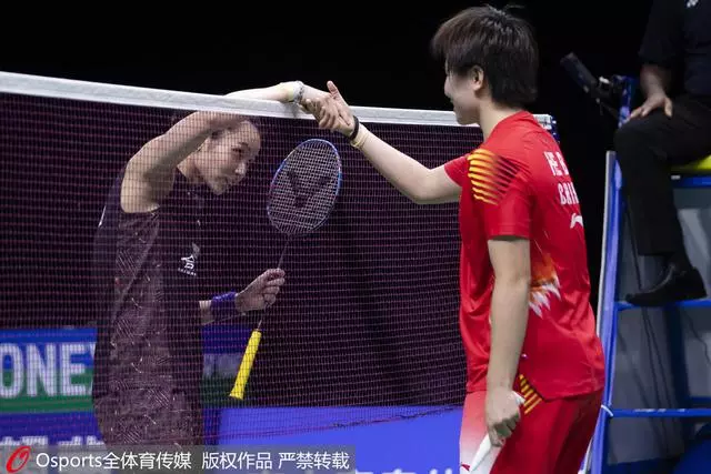 國羽女單小將爆冷戰勝世界第一,何冰嬌終結戴資穎31連勝