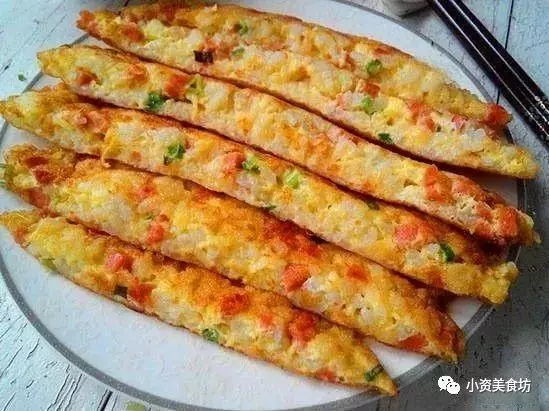 剩米飯還做蛋炒飯嗎?看來你已經不在年輕了,剩米飯都這樣吃!
