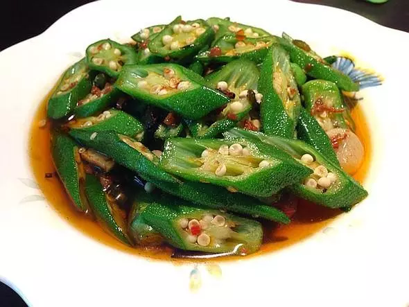 炒「秋葵」前,要不要先焯水?弄錯了這一步,難怪吃起來又苦又澀