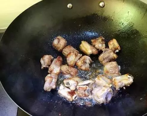 排骨別再紅燒了,5種新做法送你,超級下飯,不知道吃什麼就看它