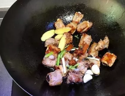 排骨別再紅燒了,5種新做法送你,超級下飯,不知道吃什麼就看它