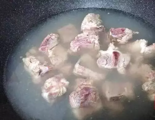 排骨別再紅燒了,5種新做法送你,超級下飯,不知道吃什麼就看它