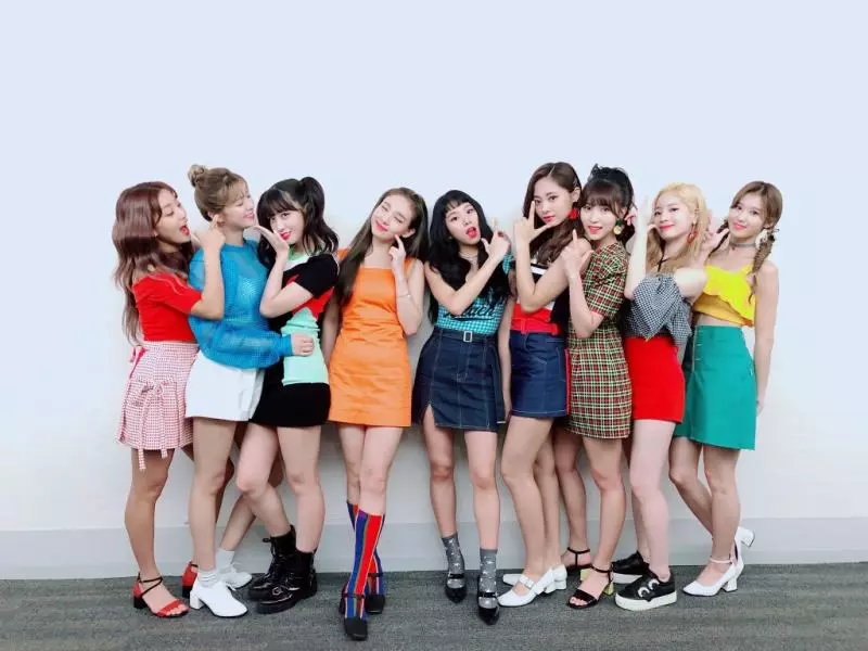 [TWICE][分享]180804 兔寶們獲得本周音中一位！「DTNA」已經八冠王~