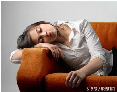 小小黑豆這麼用,通絡補血,頸椎病來一個滅一個,可惜很少人知道