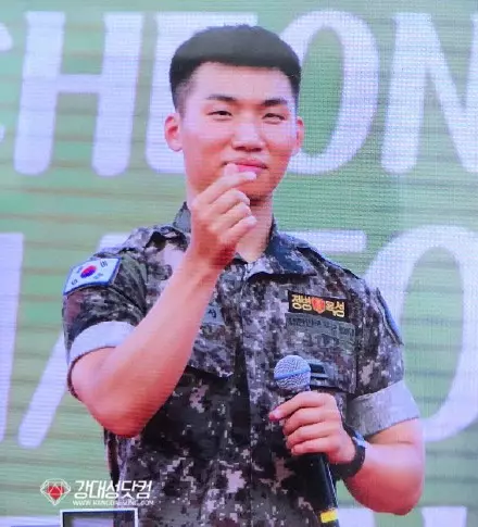 [BigBang][新聞]180804 新鮮的妹妹！大聲出席江原道慶典久違露面