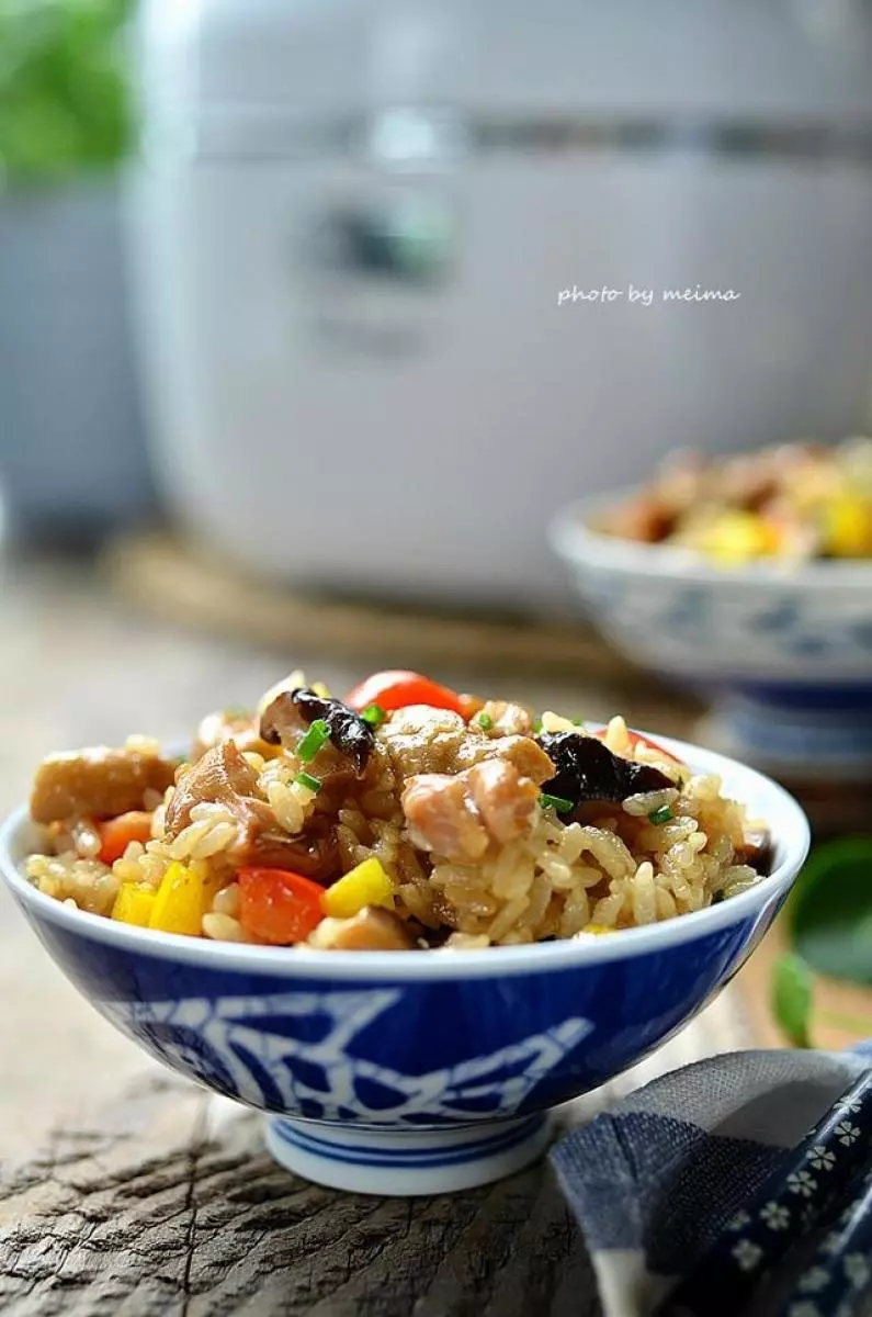 這樣做的燜飯,煮一大鍋都不夠吃!孩子連吃兩大碗都不夠