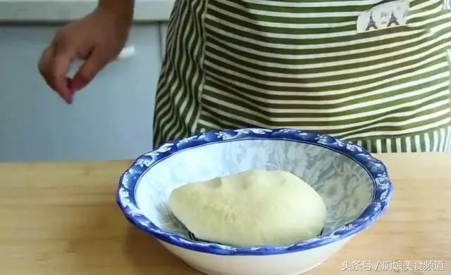 1個雞蛋,1碗面,不蒸不烙不油炸,做法簡單又好吃