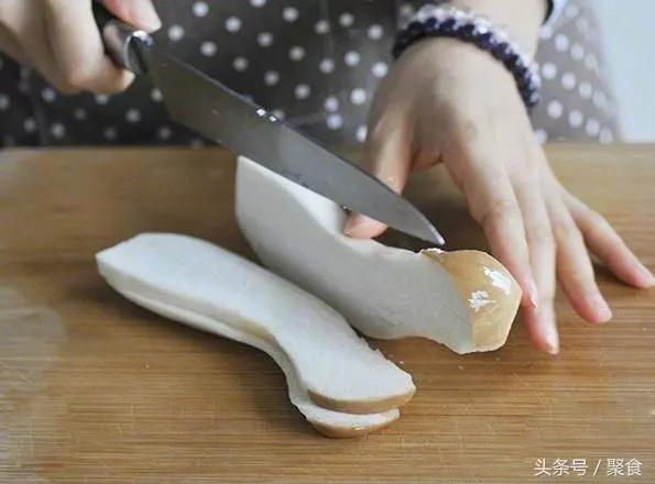自從吃了那個香煎杏鮑菇,我已不想再吃肉了~做法超簡單,只需一個平底鍋就可以做好了