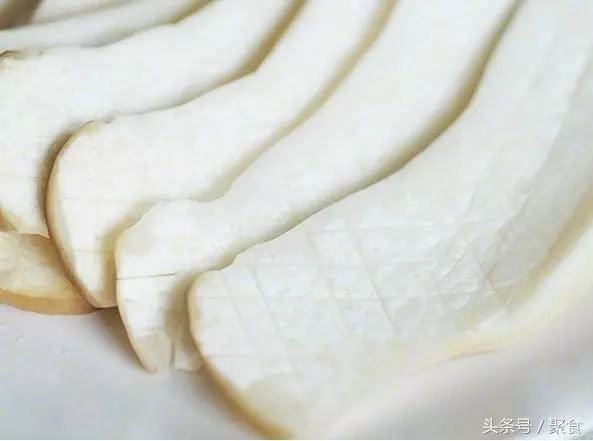 自從吃了那個香煎杏鮑菇,我已不想再吃肉了~做法超簡單,只需一個平底鍋就可以做好了