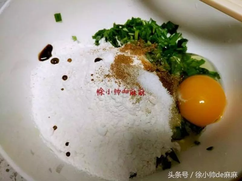 「韭菜雞蛋餅」怎麼做又香又好吃?一個小妙招,讓你吃了還想吃,停不了,早餐必備