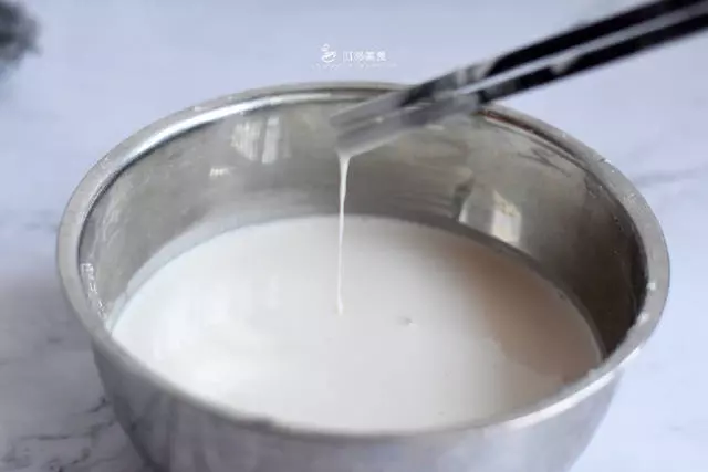 不用麵粉也能做的發糕,又香又軟,簡單又營養,最適合孩子吃