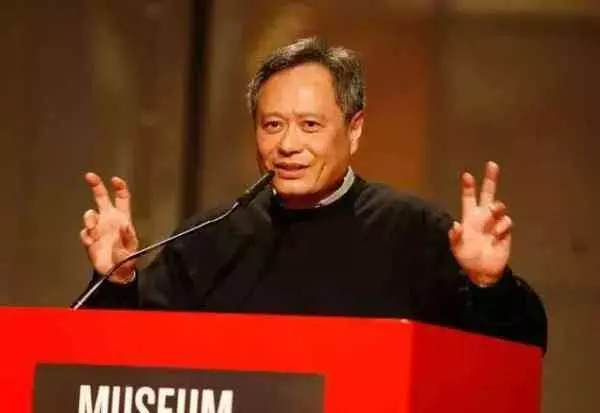 李安:「孝順」是一種過時的觀念!讓孩子感受到愛,比愛孩子更重要,聰明的父母懂得教孩子如何去愛