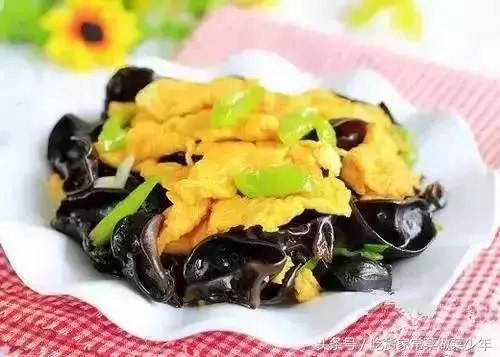 必學的10道涼拌菜,10道素菜做法,做法簡單又美味,不再油膩膩!