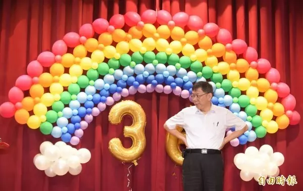 宋芸樺沾台獨引發爭議 柯P:她是另一個 周子瑜