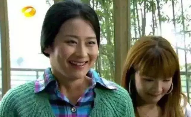 看看謝娜的肚子就知道,產後瘦身有多難!