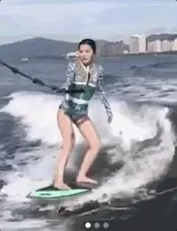 阿Sa最新自拍額頭疤痕明顯,卻因滑水破相遭到網友吐槽!