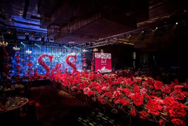 小舅子準備結婚,岳母突然生病,我幫忙出八萬彩禮,三年後哭了