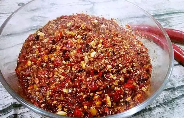 自製辣椒醬,好吃下飯,簡單易學,還能長久存放
