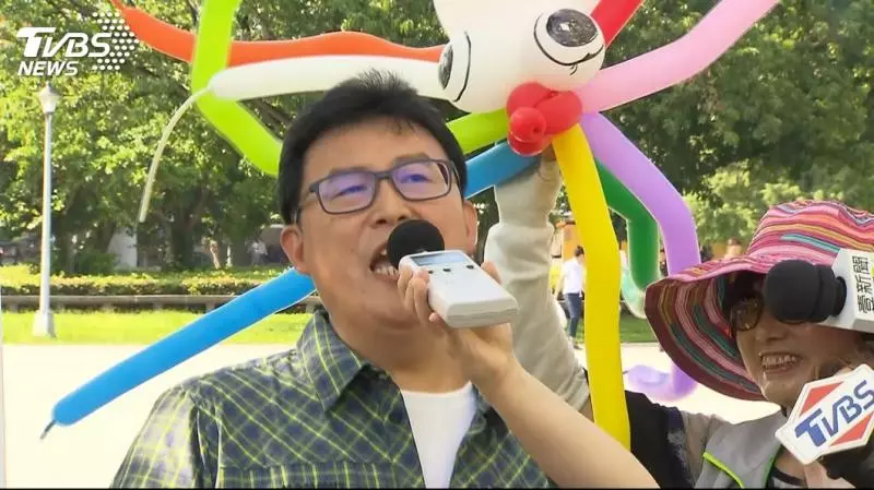 姚文智亡貓化身動漫人物! 網酸:票太多