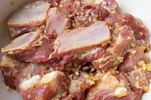 不一樣的;蒜香排骨;你流口水了嗎